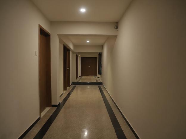 Hotel Royal Orbit Rajkot Extérieur photo
